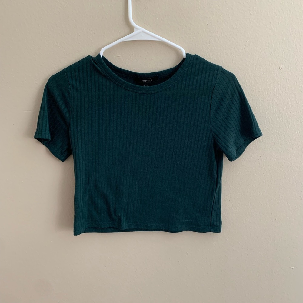 ⭐️3for$15 F21 green cropped crew neck tshirt